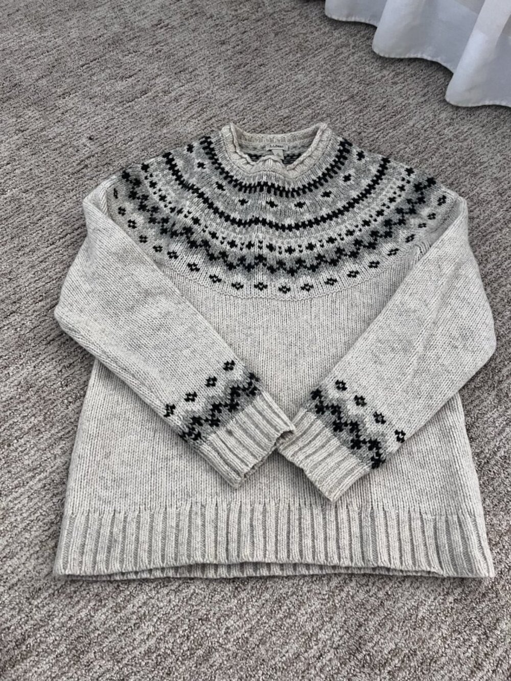 L.L.Bean 100% Lambswool Fair Isle Sweater